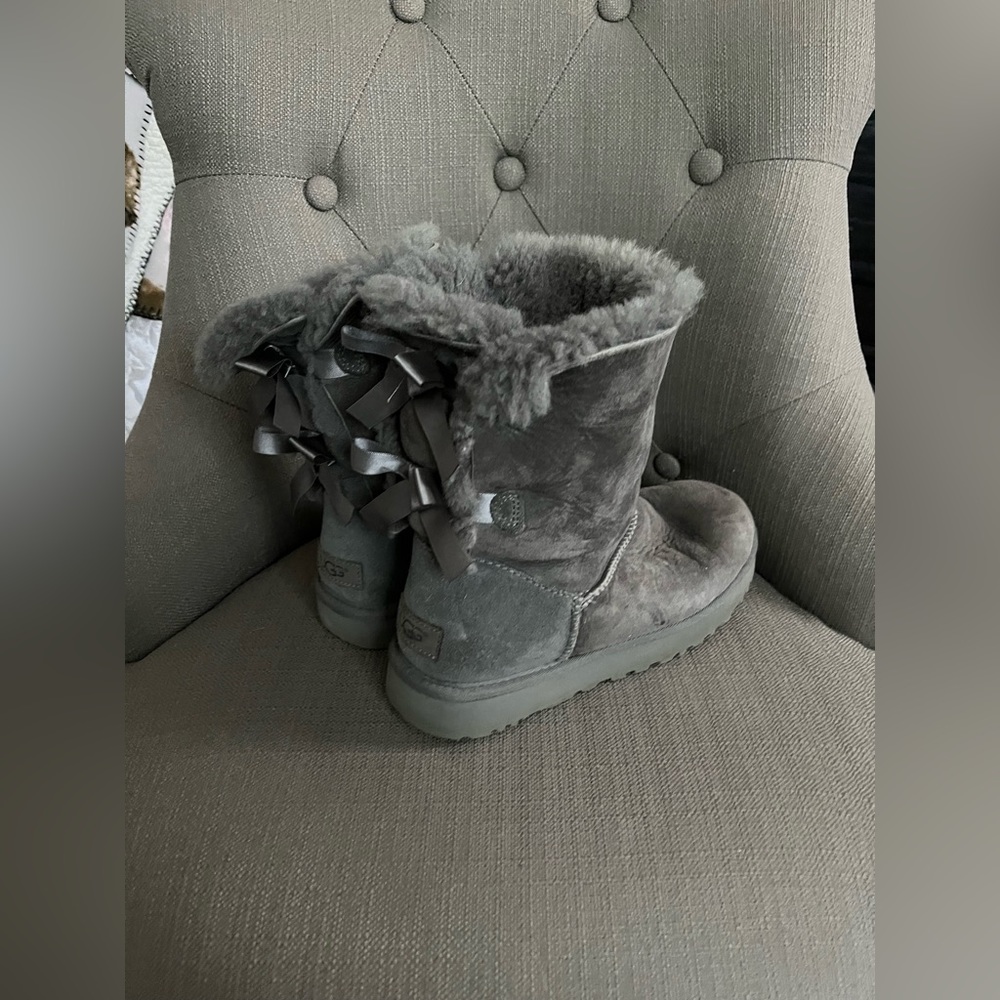Ugg Bailey Bow Ii - image 3